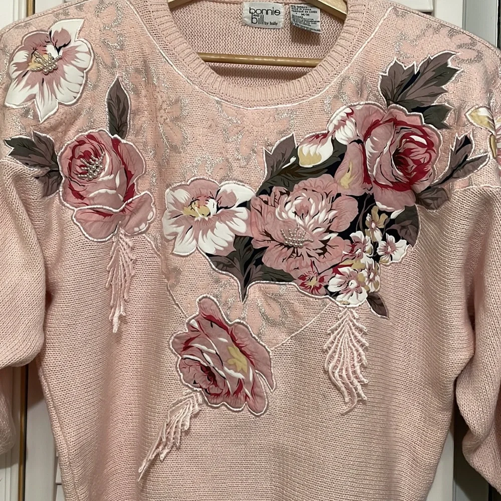 Vintage Women’s Sweater - Picture 2 of 5